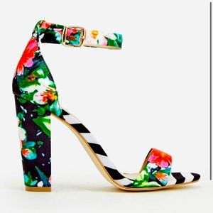 Bright and vibrate multicolor floral heels